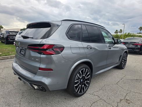 New 2026 BMW X5 xDrive40i w/ M Sport Package AWD/4WD image 3