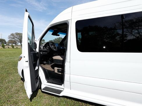 Used 2024 Mercedes-Benz Sprinter 3500 image 11