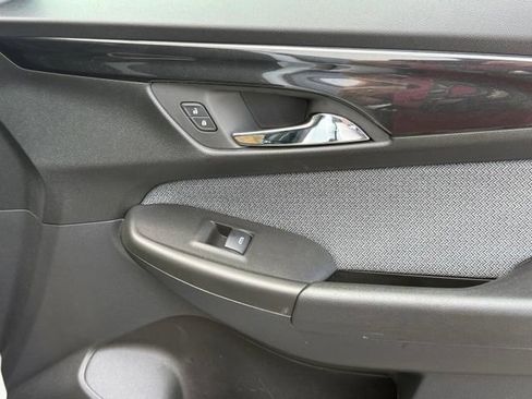 Certified 2025 Chevrolet TrailBlazer LT w/ LT Cold Weather Package FWD image 13