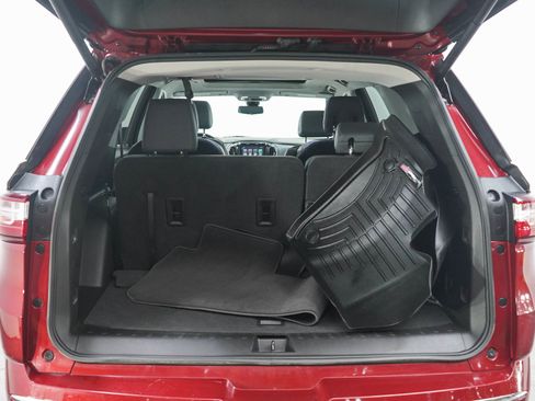 Used 2018 Chevrolet Traverse Premier AWD/4WD image 17