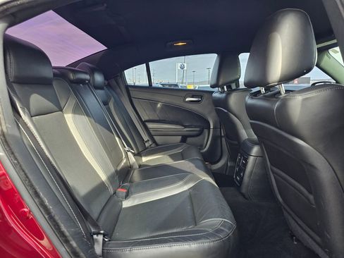 Used 2019 Dodge Charger SXT w/ Plus Group image 12