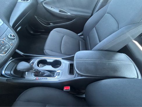 Used 2025 Chevrolet Malibu LT FWD image 35
