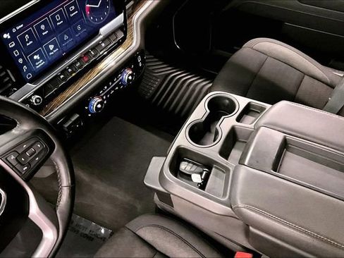 Used 2023 GMC Sierra 1500 SLE AWD/4WD image 16