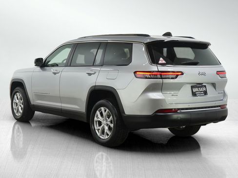 Used 2023 Jeep Grand Cherokee L Limited image 3