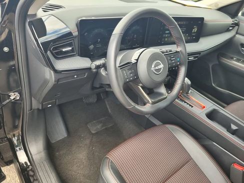 Certified 2025 Nissan Kicks SR AWD/4WD image 12