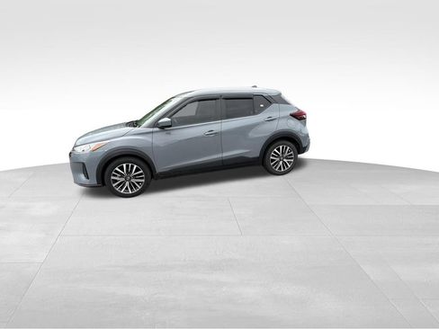 Used 2021 Nissan Kicks SV FWD image 5