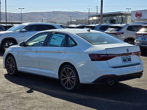 New 2026 Volkswagen Jetta GLI Autobahn image 3