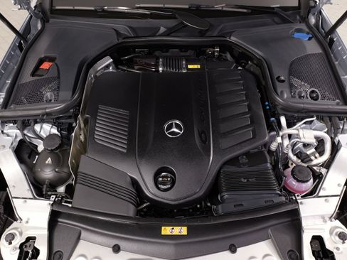 Used 2023 Mercedes-Benz E 450 Cabriolet image 60