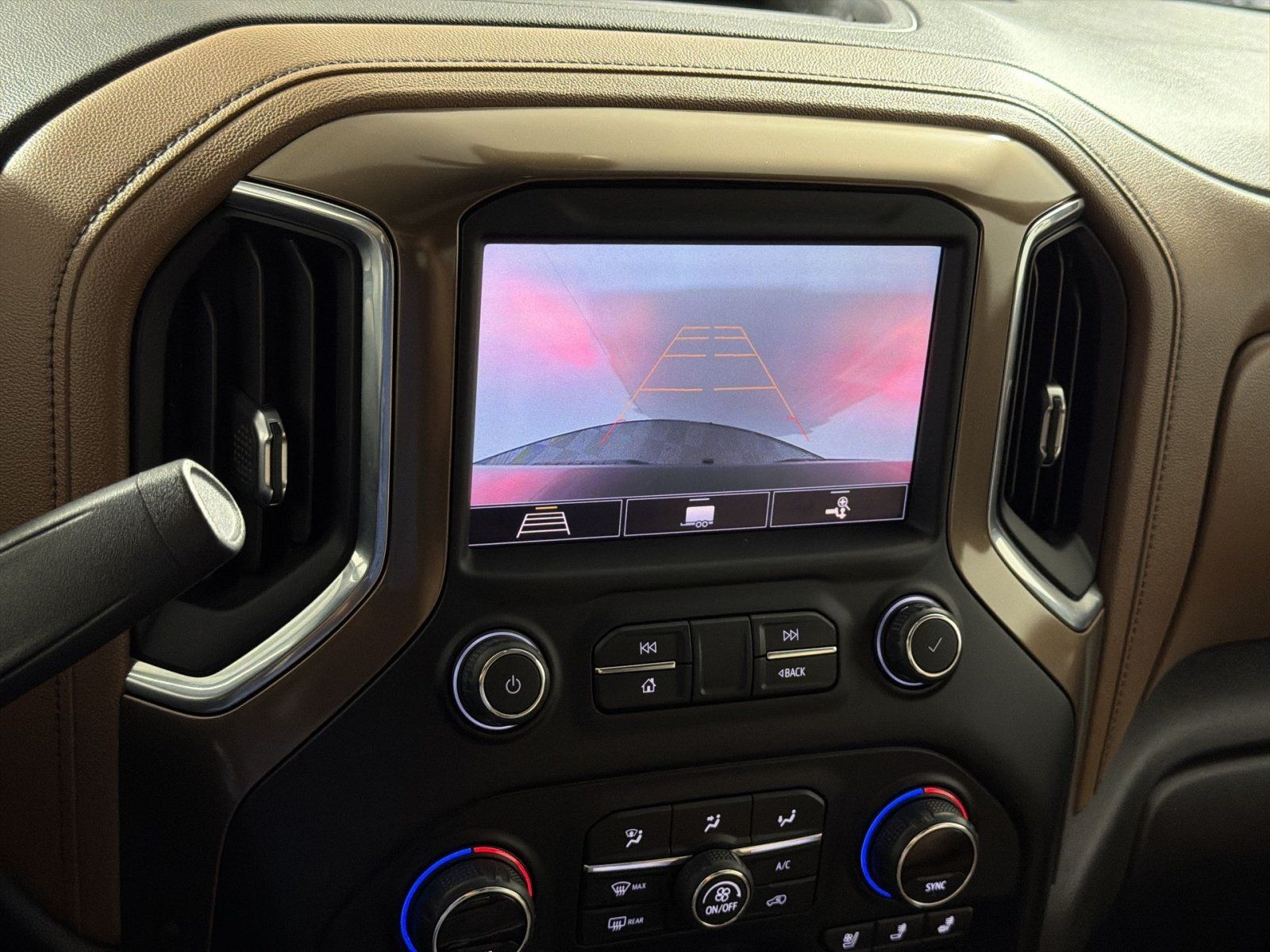Used 2020 Chevrolet Silverado 1500 High Country AWD/4WD image 19