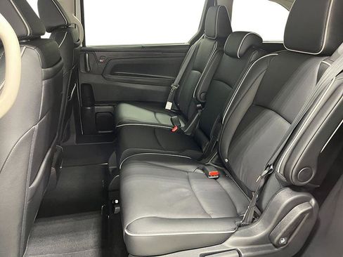 New 2026 Honda Odyssey Touring image 21