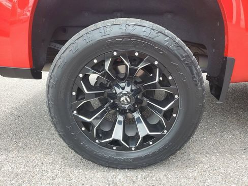 Used 2021 Chevrolet Silverado 1500 LT Trail Boss w/ Bed Protection Package AWD/4WD image 5