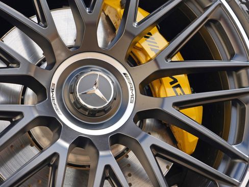 Used 2024 Mercedes-Benz AMG GT 63 image 60