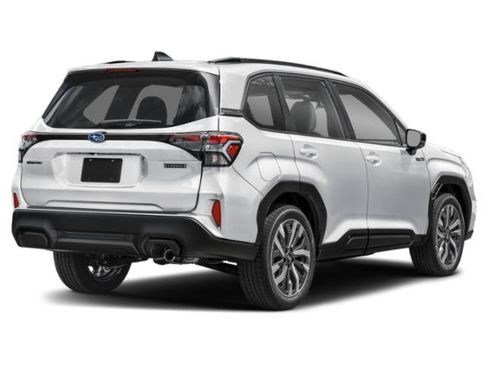 Used 2025 Subaru Forester Touring AWD/4WD image 2