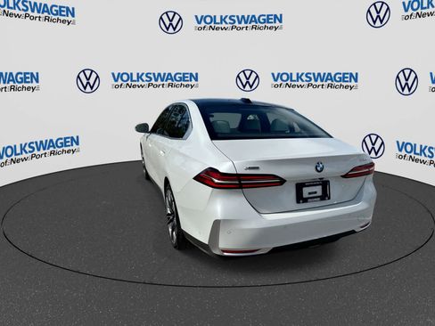 Used 2026 BMW 540i xDrive w/ Executive Package AWD/4WD image 12
