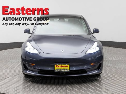 Used 2023 Tesla Model 3 Standard Range RWD image 2
