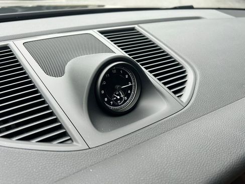 Certified 2026 Porsche Macan image 24