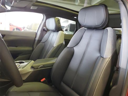 New 2025 Cadillac Optiq Sport 1 image 17