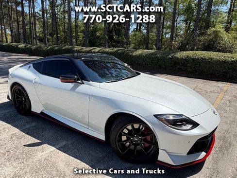 Used 2024 Nissan Z NISMO w/ Floor Mat Package image 1