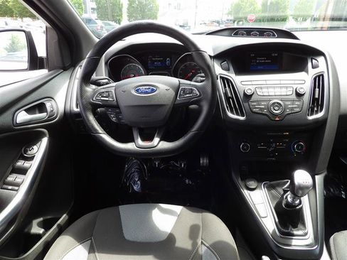 Used 2018 Ford Focus ST image 13