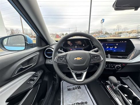 New 2026 Chevrolet Trax LT w/ LT Convenience Package image 14