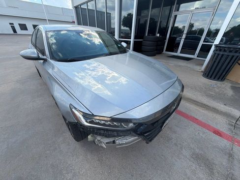 Used 2018 Honda Accord Sport image 3