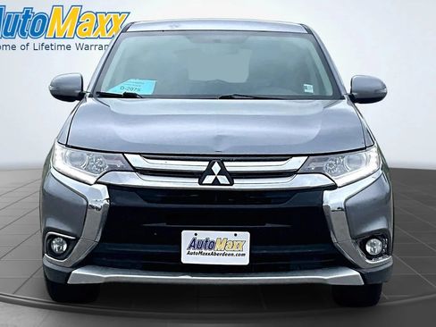 Used 2018 Mitsubishi Outlander SE AWD/4WD image 2
