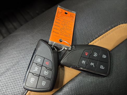 Used 2021 GMC Yukon AT4 w/ Rear Media and Nav Package AWD/4WD image 44