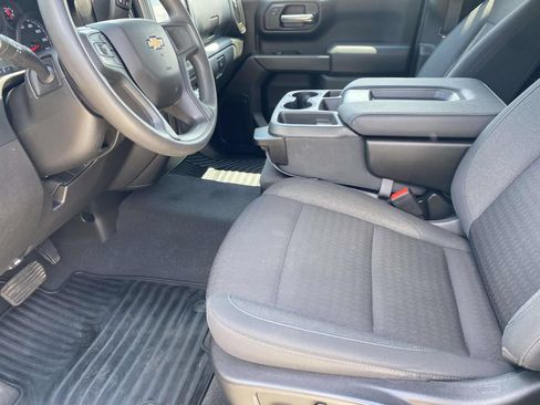 Used 2022 Chevrolet Silverado 1500 Custom AWD/4WD image 13