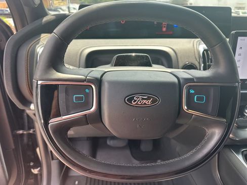 Used 2025 Ford Expedition Tremor AWD/4WD image 12