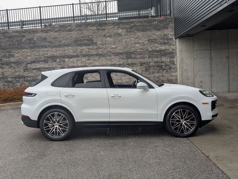 New 2026 Porsche Cayenne AWD/4WD image 8