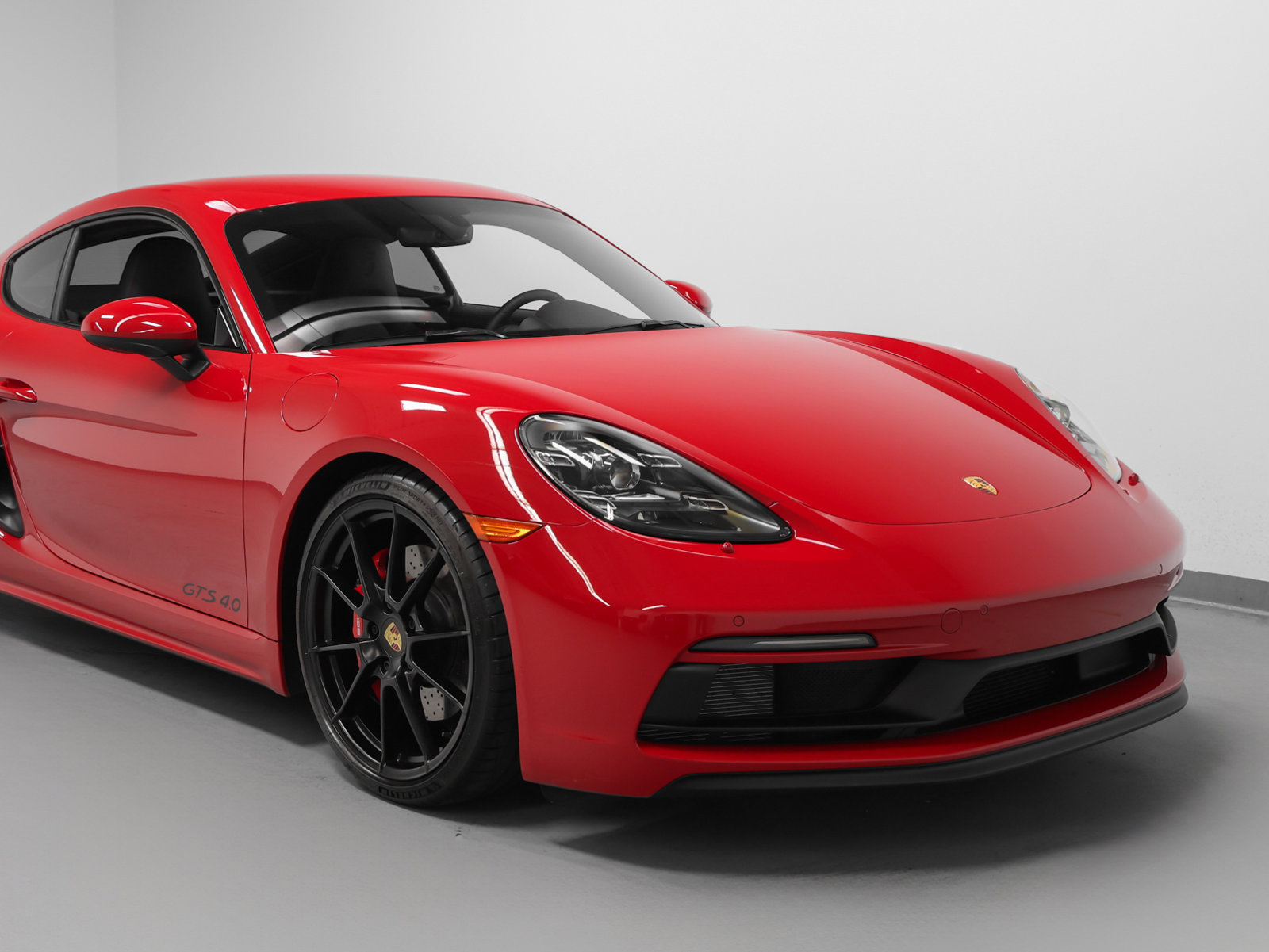 Certified 2025 Porsche 718 Cayman GTS RWD image 9