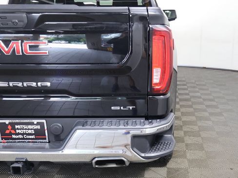 Used 2023 GMC Sierra 1500 SLT w/ SLT Premium Package AWD/4WD image 19