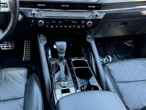 Certified 2025 Kia Telluride SX Prestige X-Line AWD/4WD image 15