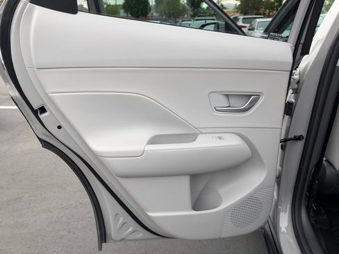 Certified 2025 Hyundai Kona Limited FWD image 17