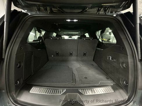 Used 2026 Chevrolet Suburban Z71 w/ Comfort Package image 23