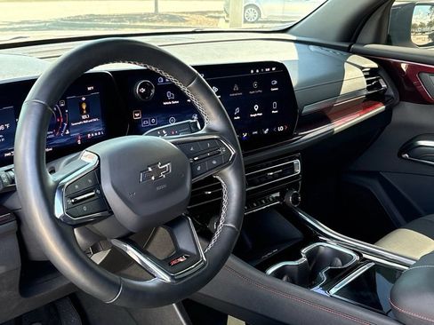 Used 2025 Chevrolet Traverse Z71 w/ Driver Confidence Package AWD/4WD image 24