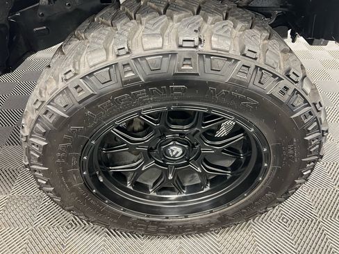 Used 2022 Toyota Tacoma TRD Off-Road w/ Technology Package image 37