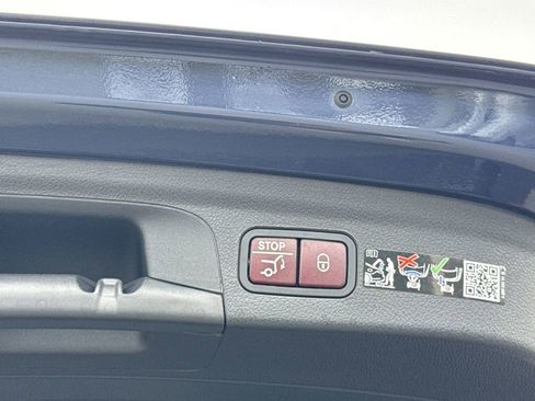 New 2026 Mercedes-Benz GLE 53 AMG 4MATIC image 16