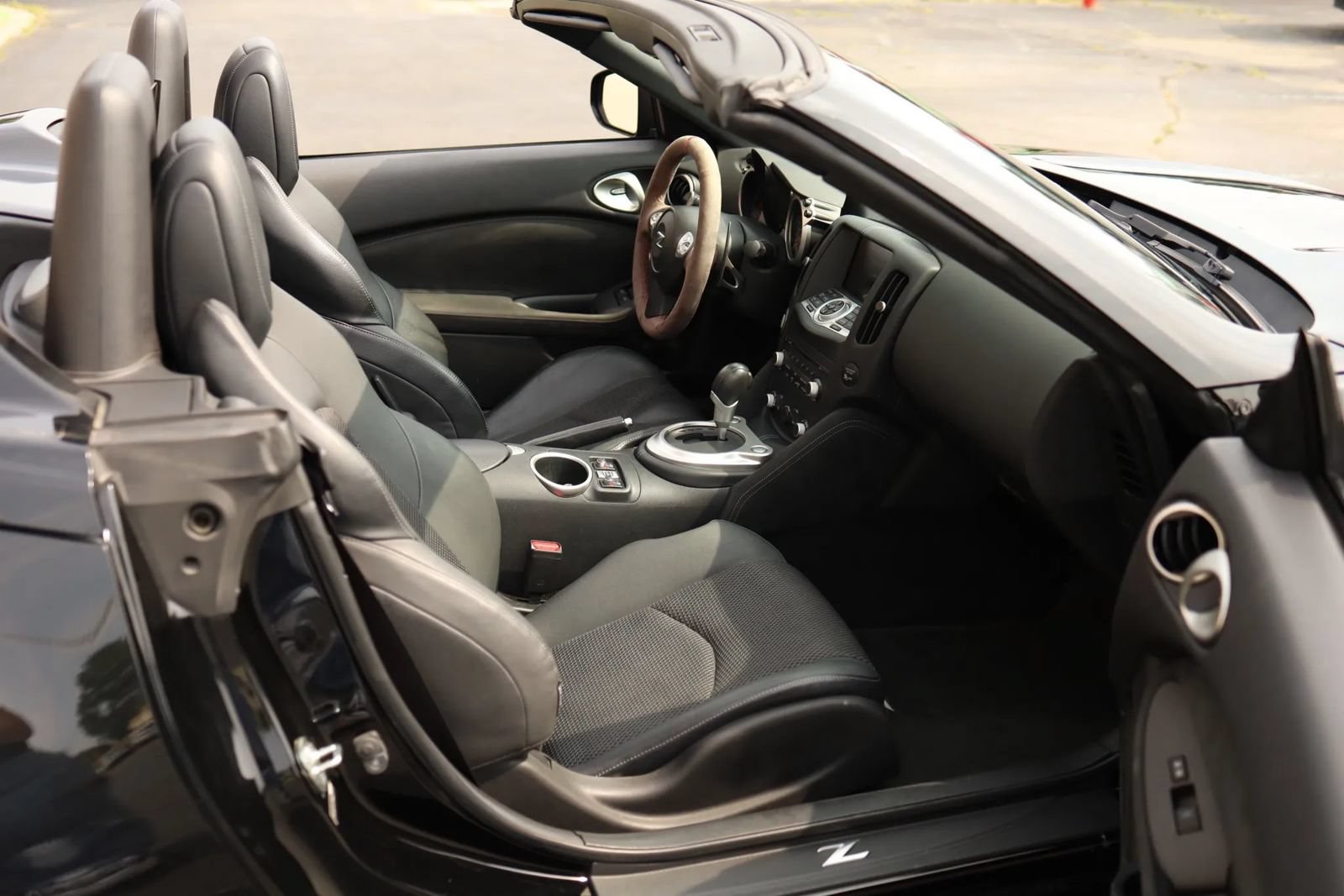 Used 2019 Nissan 370Z Touring RWD image 45