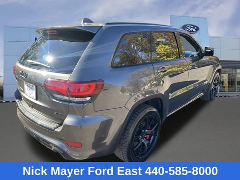Used 2018 Jeep Grand Cherokee SRT image 8