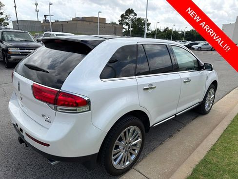 Used 2012 Lincoln MKX AWD image 4