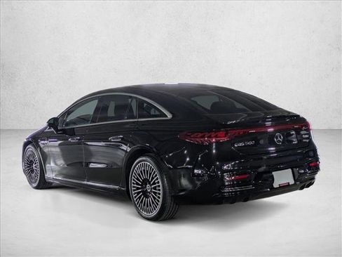 Certified 2022 Mercedes-Benz EQS 580 4MATIC Sedan image 11