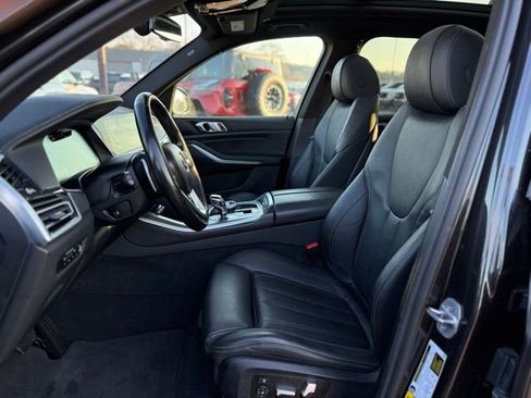 Used 2022 BMW X5 xDrive40i AWD/4WD image 13