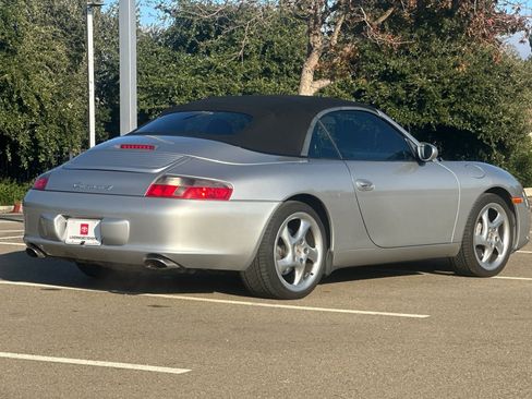Used 2002 Porsche 911 Carrera 4 image 4