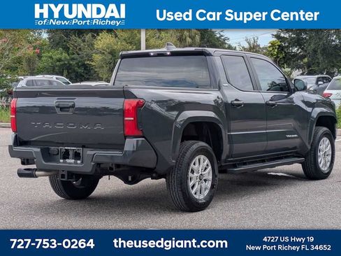 Used 2025 Toyota Tacoma SR5 RWD image 5