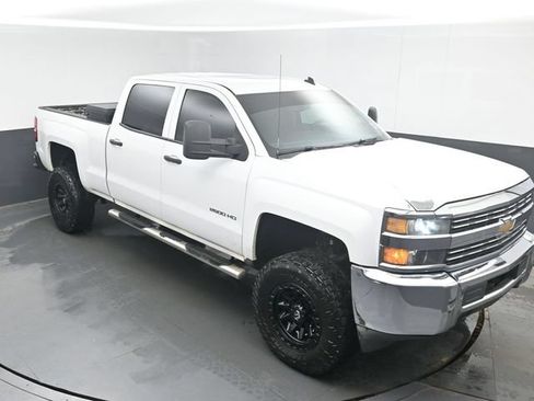 Used 2015 Chevrolet Silverado 2500 LT AWD/4WD image 29