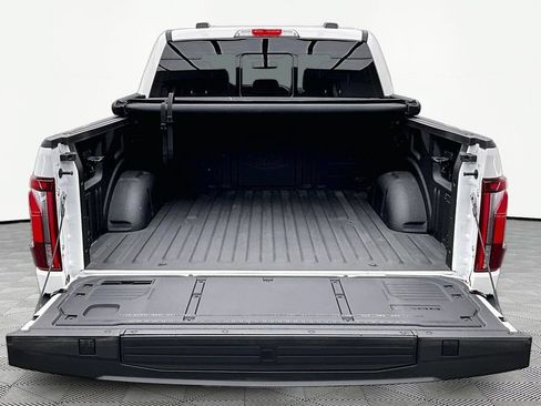 Used 2024 Ford F150 Lariat w/ Equipment Group 502A High AWD/4WD image 18