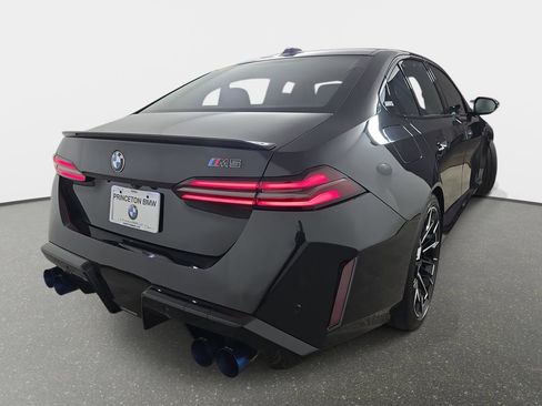 Used 2025 BMW M5 w/ Carbon Package AWD/4WD image 38