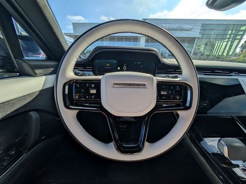 Used 2024 Land Rover Range Rover Sport Dynamic SE AWD/4WD image 29