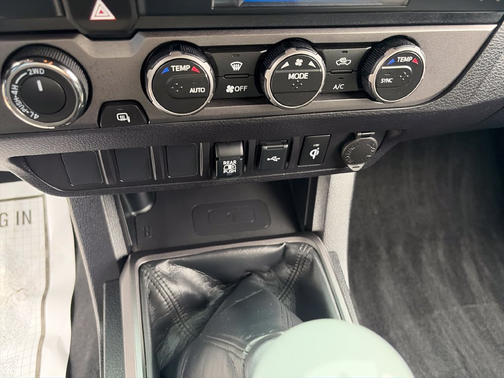 Used 2021 Toyota Tacoma TRD Off-Road AWD/4WD image 23